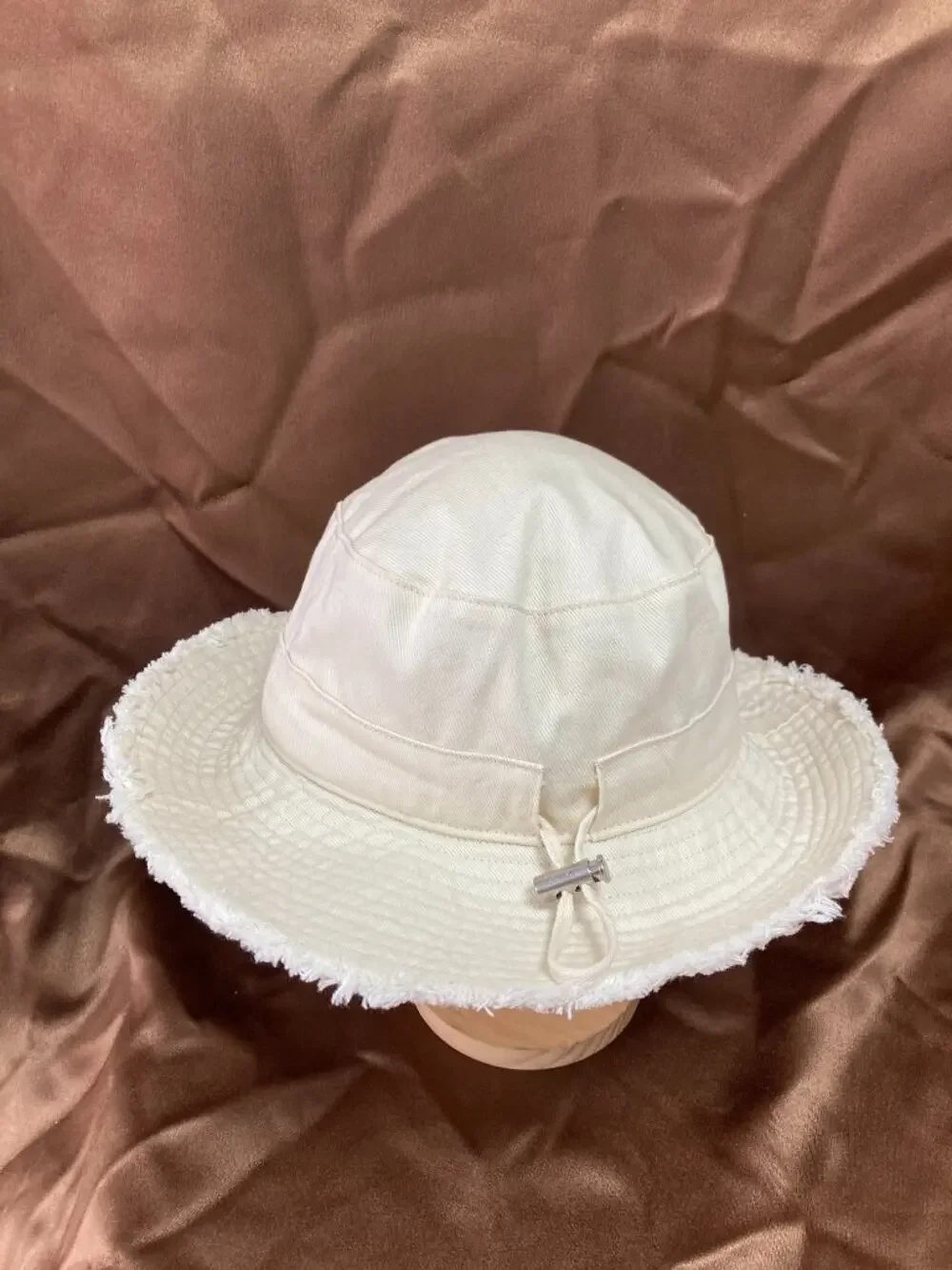 Jacquemus Off‑White Raw Fray Brim Bucket Hat With Adjustable Chin Strap